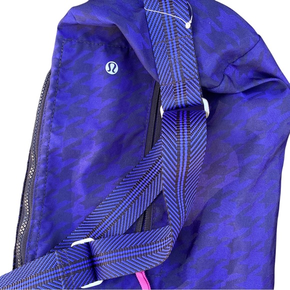 Lululemon Royal Blue Yoga Mat Bag with Mesh Pocket and carrier strap EUC - Picture 4 of 8